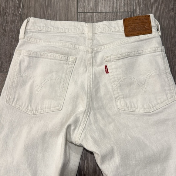 Levi’s Premium Wedgie Straight Jeans | Size 26 | White - Picture 4 of 10